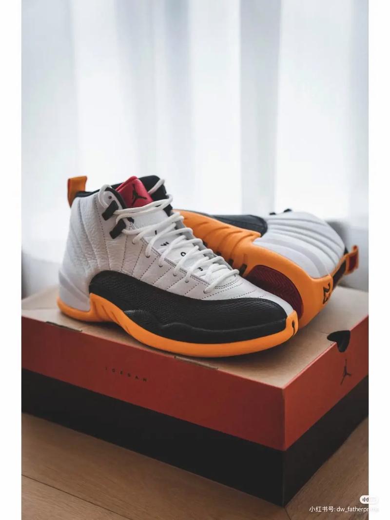 air jordan 12 aj12黑白黄 25周年 复古高