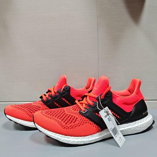 阿迪达斯adidas ultra boost 橙红跑鞋