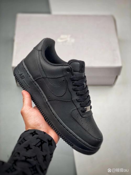 nike air force 1 low 黑武士