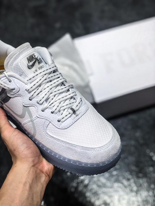 耐克nikeairforce1reactqslightbone冰蓝空军一号水晶低帮运动鞋