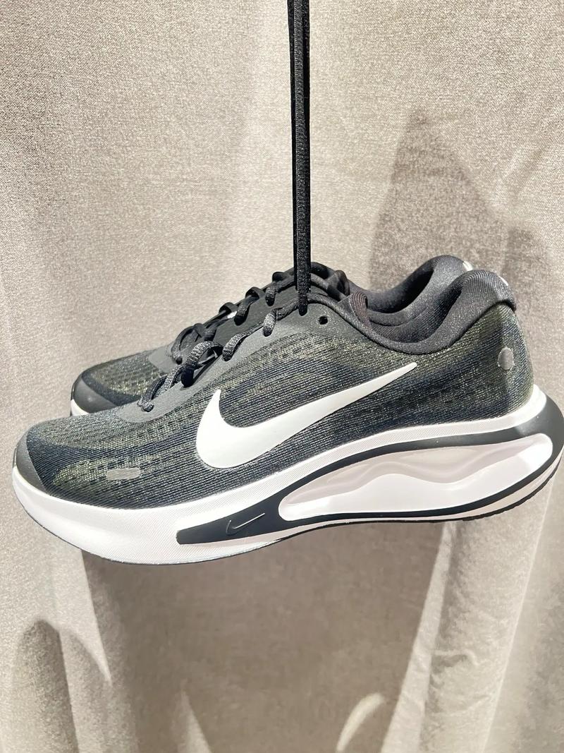 nike journey run 缓震跑鞋跑鞋推荐 新鞋