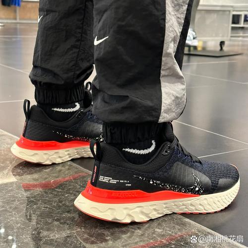 nike react infinity 3 跑步鞋