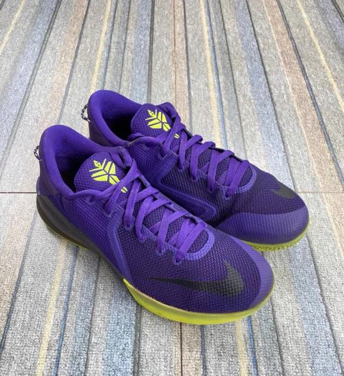 耐克nike 科比 kobe 科比毒液6代 篮球鞋 45码配盒