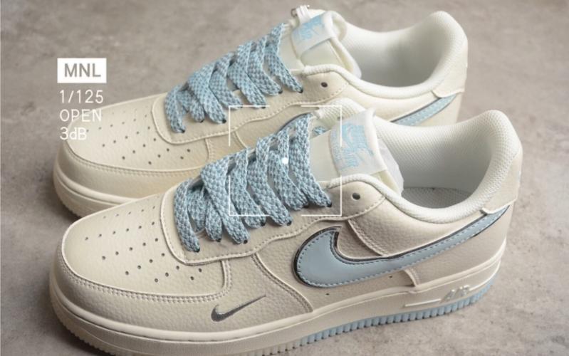 nike air force 1 low 米浅蓝满天星空军一号