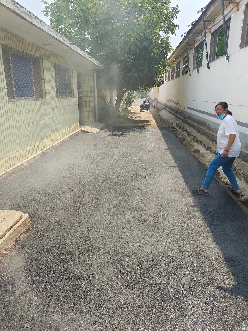 混凝土起砂起皮露石子修复 水泥地面起砂起灰的解决方法 水泥地面