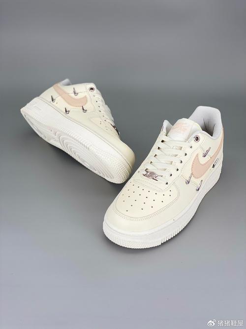 nk air force 107 low 联名 玫瑰小金勾 空军一号低帮休闲板鞋