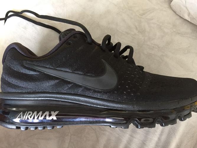 麻烦大家帮我看看这双nikeairmax2017的真假第一次在网上买这类贵的鞋