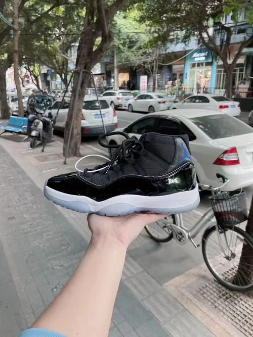 aj11 大灌篮425码成色非常新鞋底通透充新成色 999秒