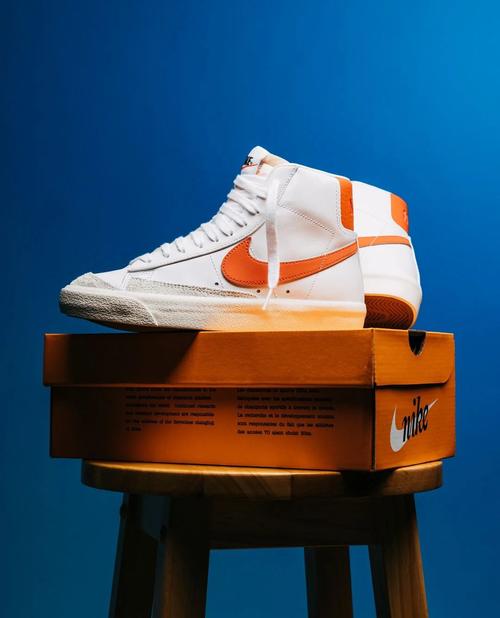 nikeblazermid77mantraorange