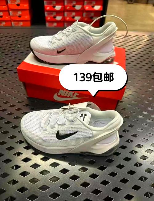 99 耐克nike大童休闲运动气垫鞋型号dv1969