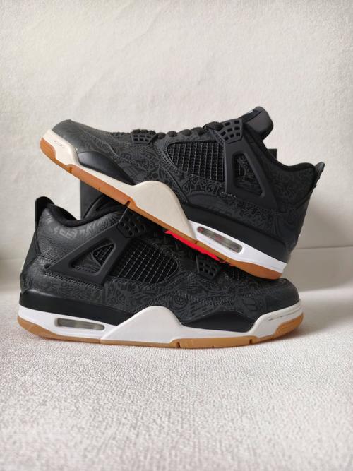 aj4黑镭射  经典没有褪色