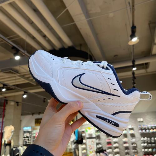 nike air monarch iv