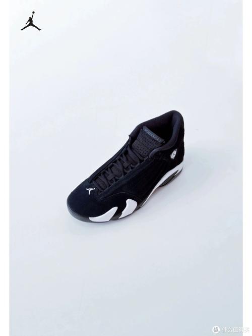 airjordan14blackwhite篮球鞋让你成为球场焦点